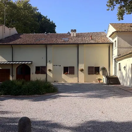Schiavi Sermide